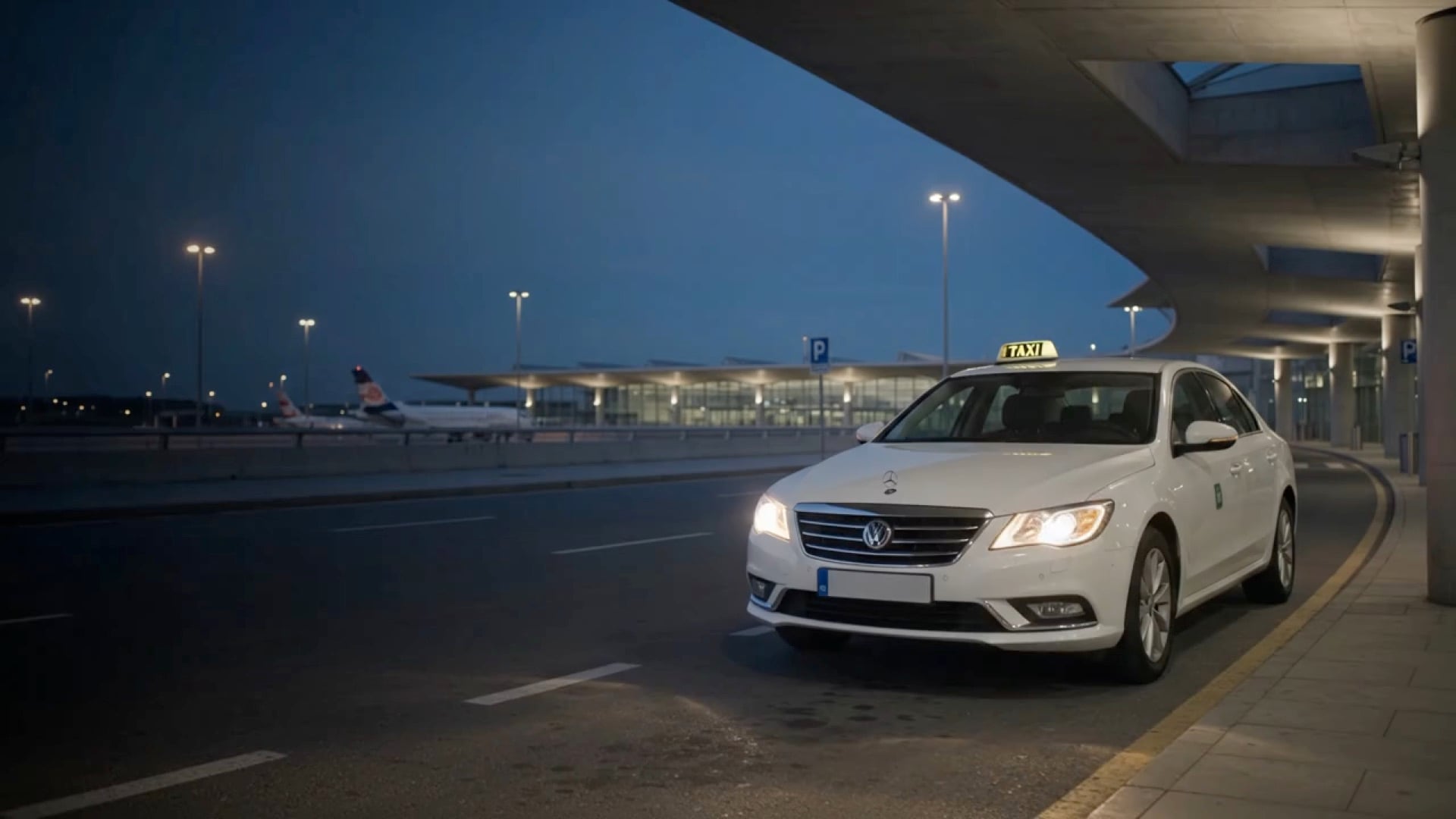 Official Valencia Airport Taxi service waiting outside Manises terminal
